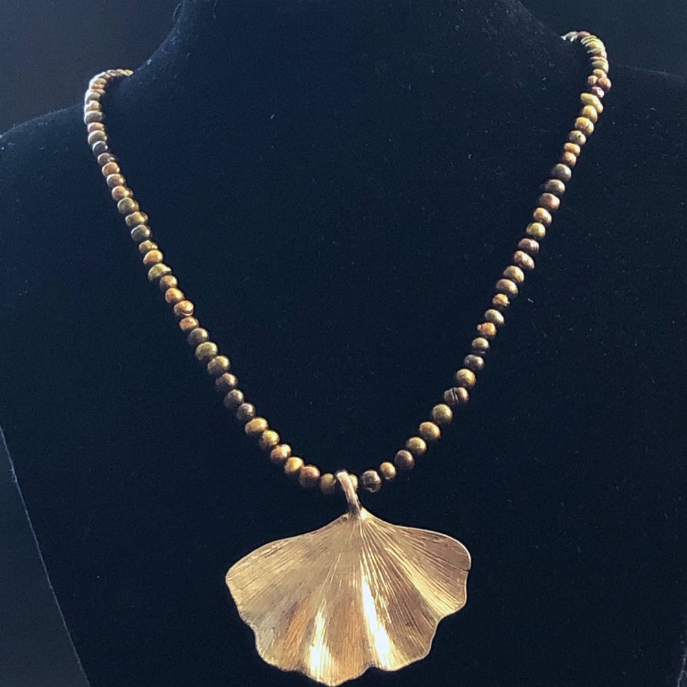 Signed Coldwater Creek Flower Pearl Necklace
